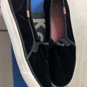 Women’s casual, flat shoes